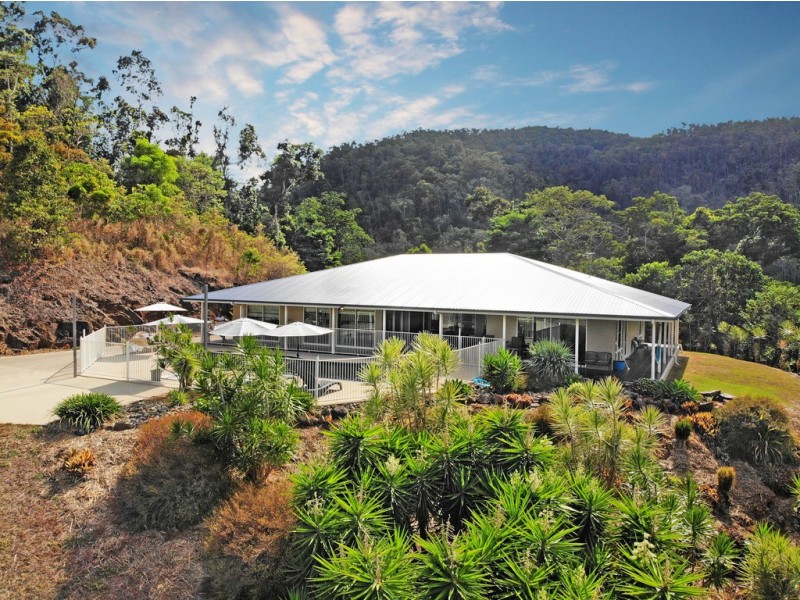 101 Kookaburra Drive, Cannon Valley QLD 4800