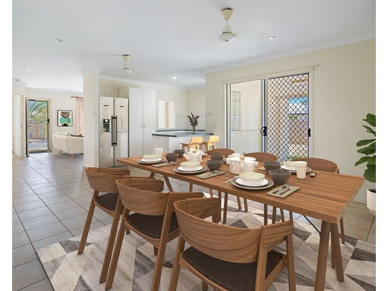44 Banksia Court, Cannonvale QLD 4802