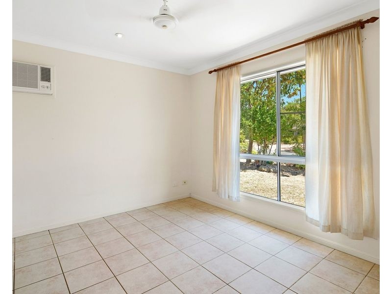44 Banksia Court, Cannonvale QLD 4802