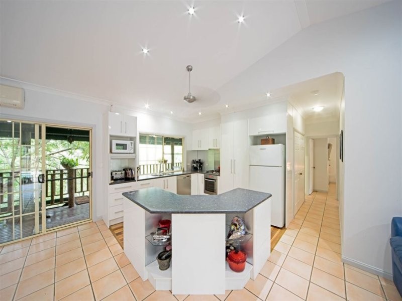 317 Sugarloaf Road, Sugarloaf QLD 4800