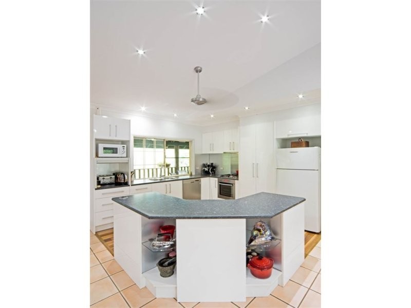 317 Sugarloaf Road, Sugarloaf QLD 4800