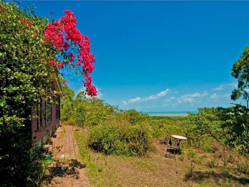 69 Allan Road, Conway QLD 4800