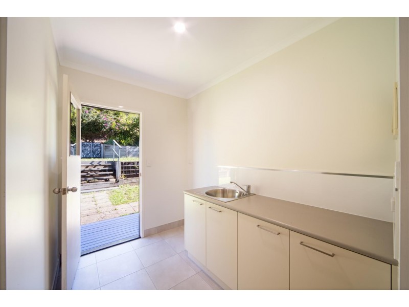 16 Parker Road, Cannonvale QLD 4802