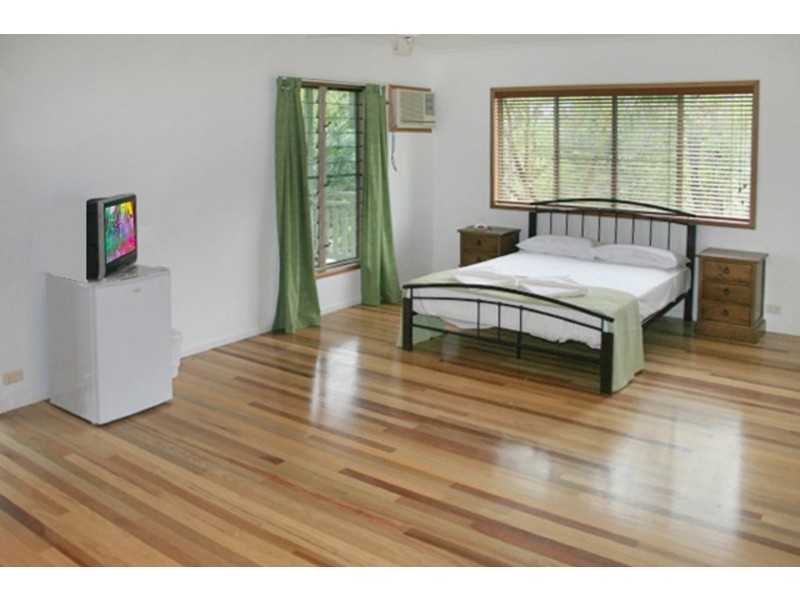 34 Waterson Way, Airlie Beach QLD 4802