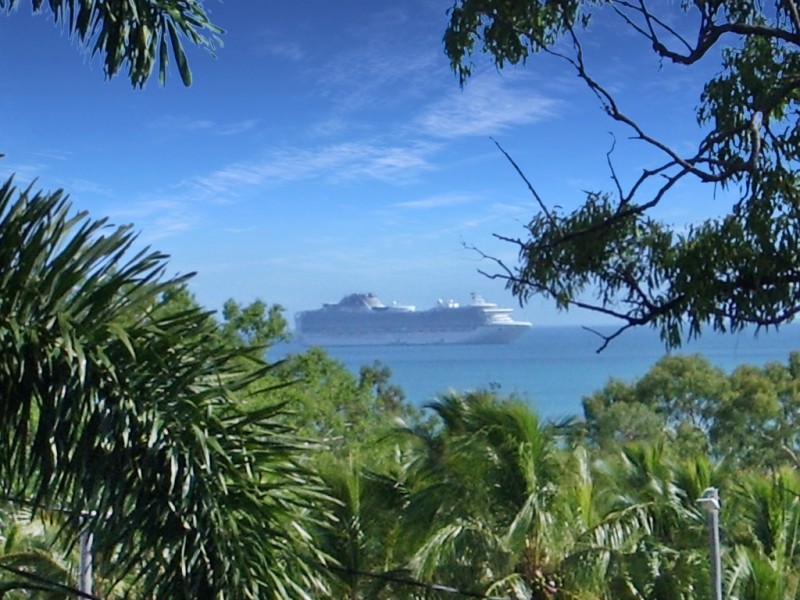 32 Waterson Way, Airlie Beach QLD 4802