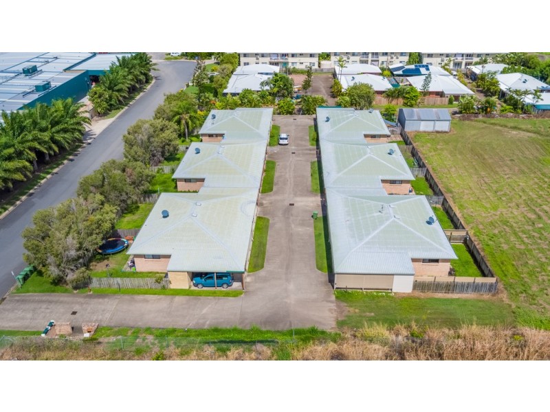 12 Pandanus Drive, Cannonvale QLD 4802