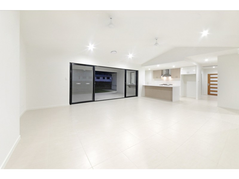 21 (Lot 115) Stanley Drive, Cannonvale QLD 4802