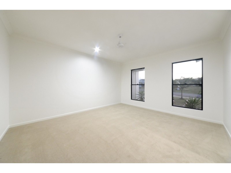 21 (Lot 115) Stanley Drive, Cannonvale QLD 4802