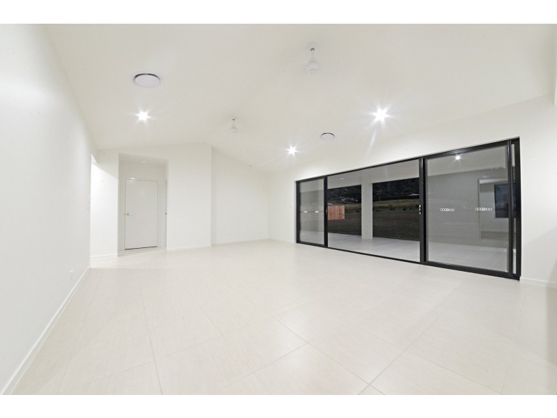 21 (Lot 115) Stanley Drive, Cannonvale QLD 4802