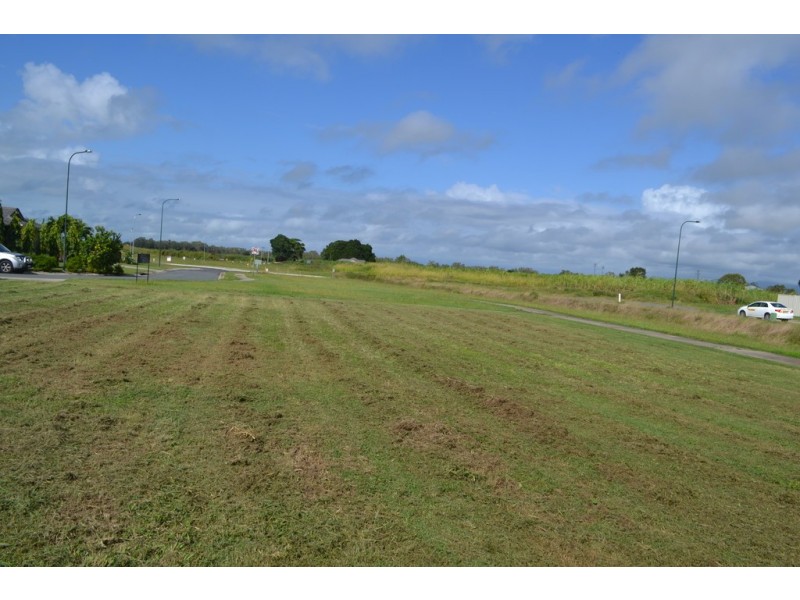 14 Tamarind Crescent, Proserpine QLD 4800