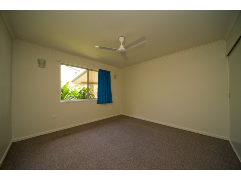 48 Manooka Drive, Cannonvale QLD 4802