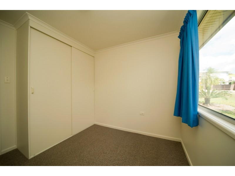 48 Manooka Drive, Cannonvale QLD 4802