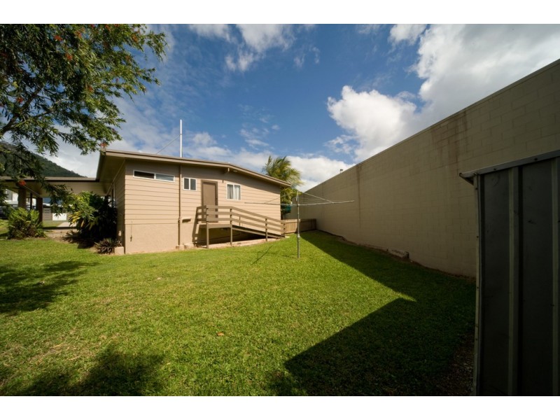 48 Manooka Drive, Cannonvale QLD 4802