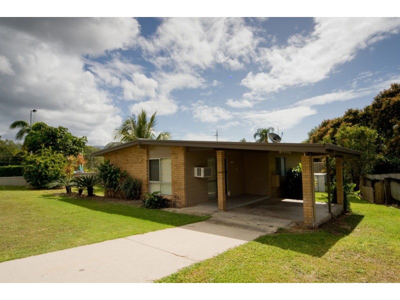 48 Manooka Drive, Cannonvale QLD 4802