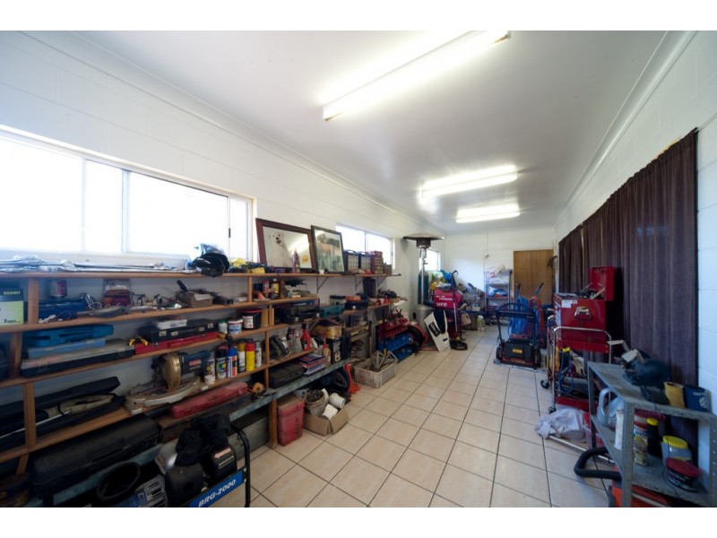 27 Camm Road, Mount Julian QLD 4800