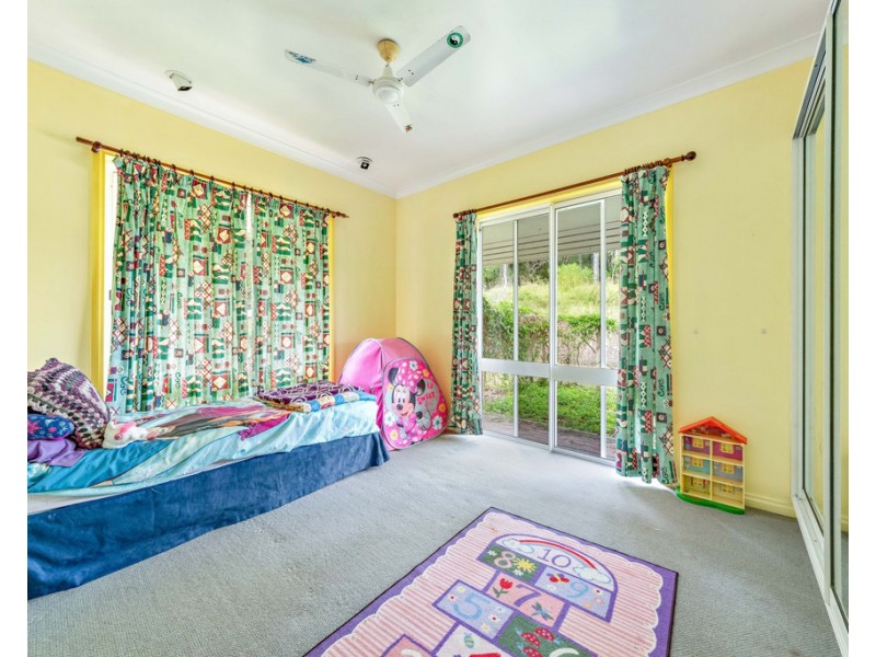 55 Valley Drive, Cannonvale QLD 4802