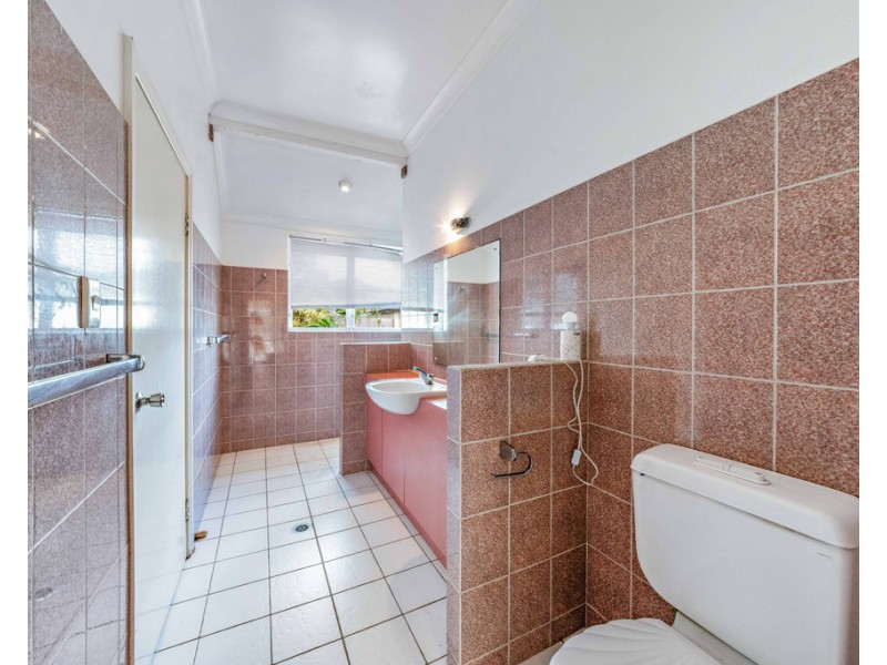 55 Valley Drive, Cannonvale QLD 4802