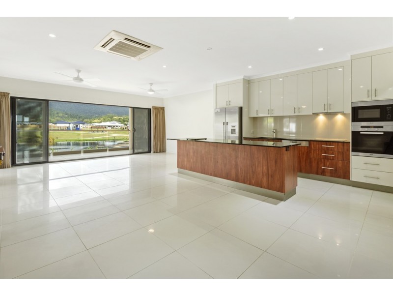 36 Abell Road, Cannonvale QLD 4802