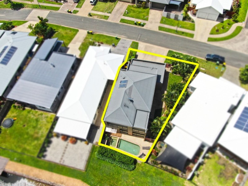 36 Abell Road, Cannonvale QLD 4802