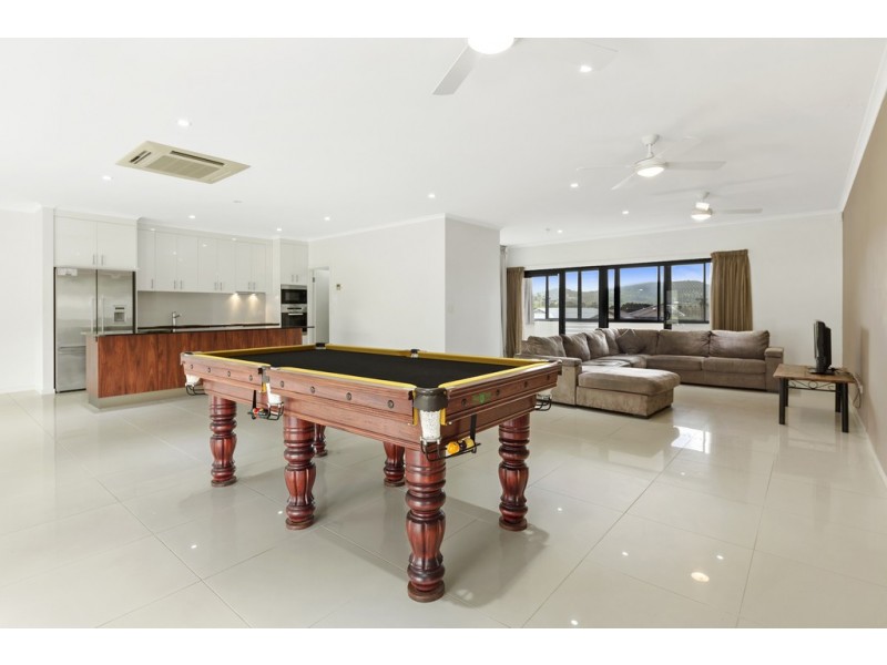 36 Abell Road, Cannonvale QLD 4802