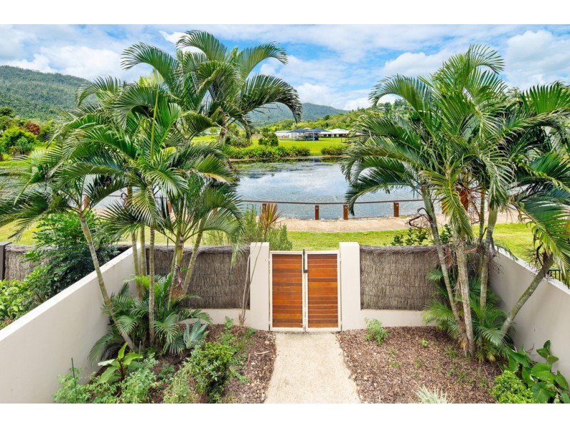 44 Abell Road, Cannonvale QLD 4802