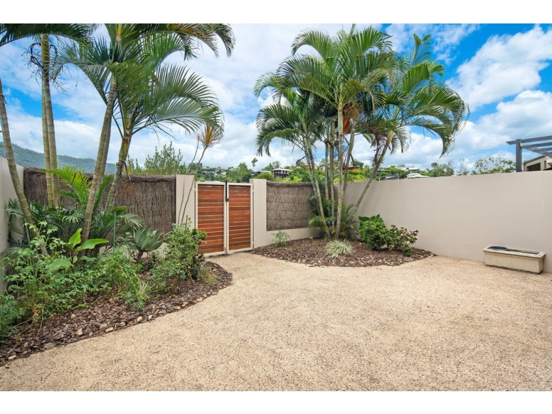 44 Abell Road, Cannonvale QLD 4802