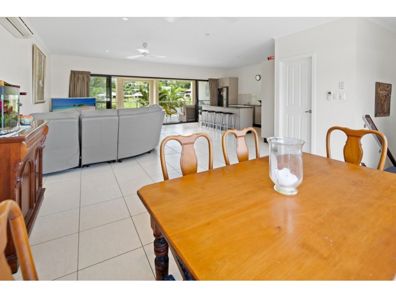 44 Abell Road, Cannonvale QLD 4802