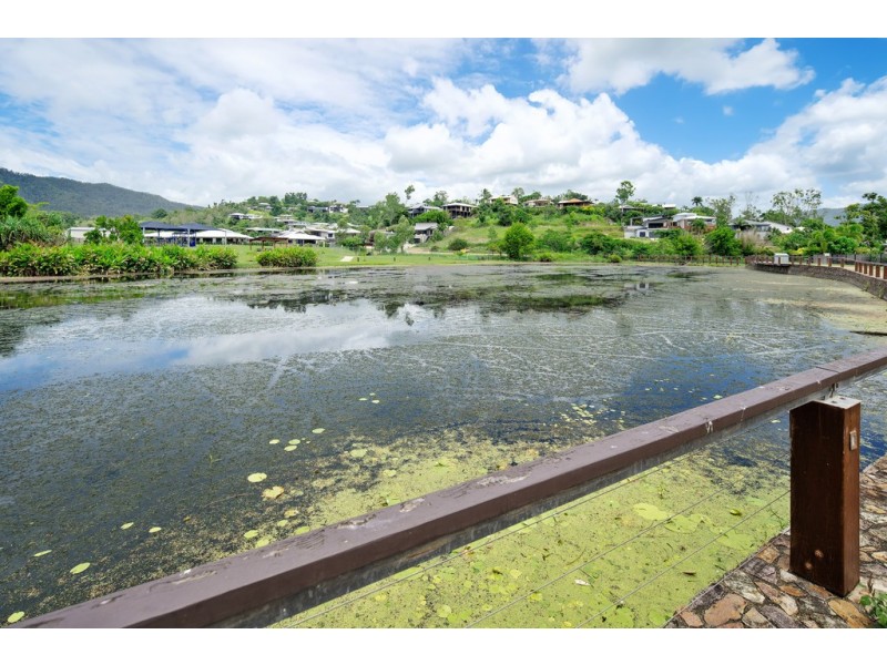 44 Abell Road, Cannonvale QLD 4802