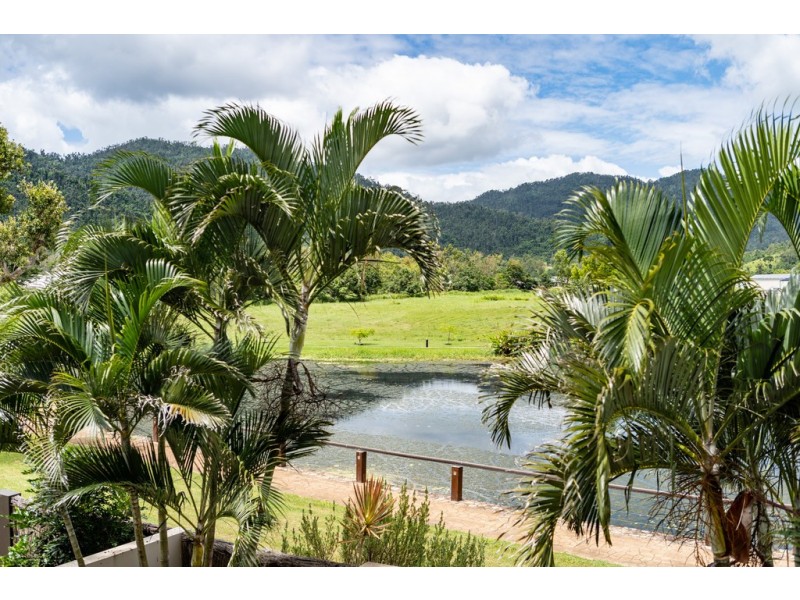 44 Abell Road, Cannonvale QLD 4802