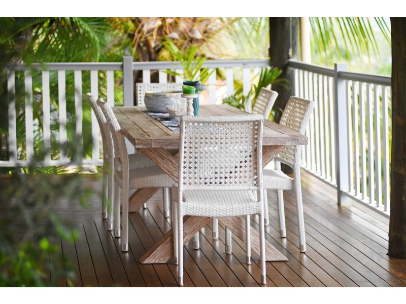 59 Eshelby Drive, Cannonvale QLD 4802