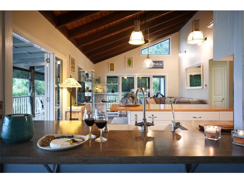 59 Eshelby Drive, Cannonvale QLD 4802