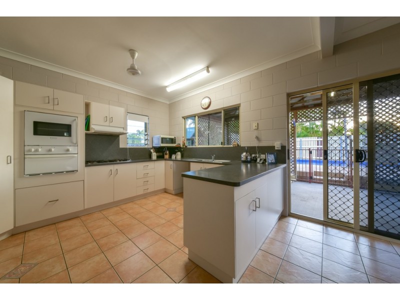 42 Rose Street, Proserpine QLD 4800