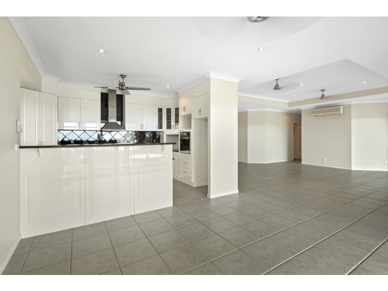 42 Country Road, Cannonvale QLD 4802