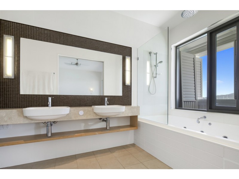 308/33 Port Drive, Airlie Beach QLD 4802