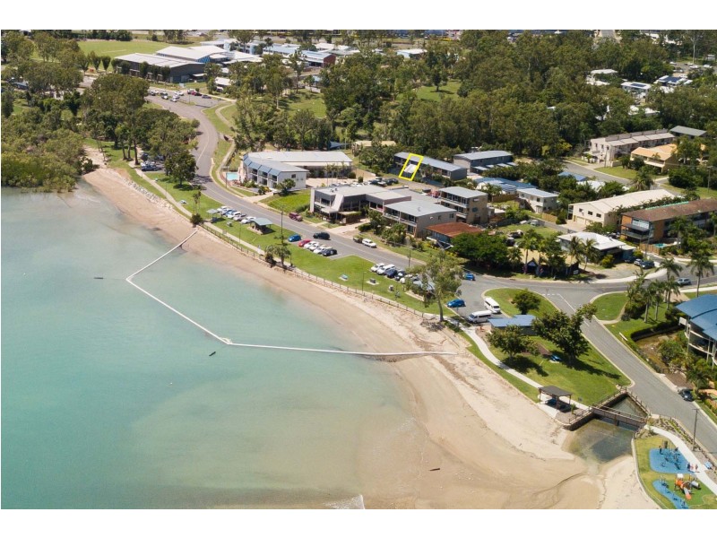 3/9 Salmon Street, Cannonvale QLD 4802