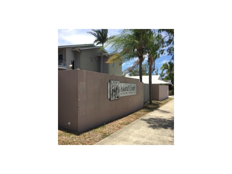 3A/10 Island Drive, Cannonvale QLD 4802