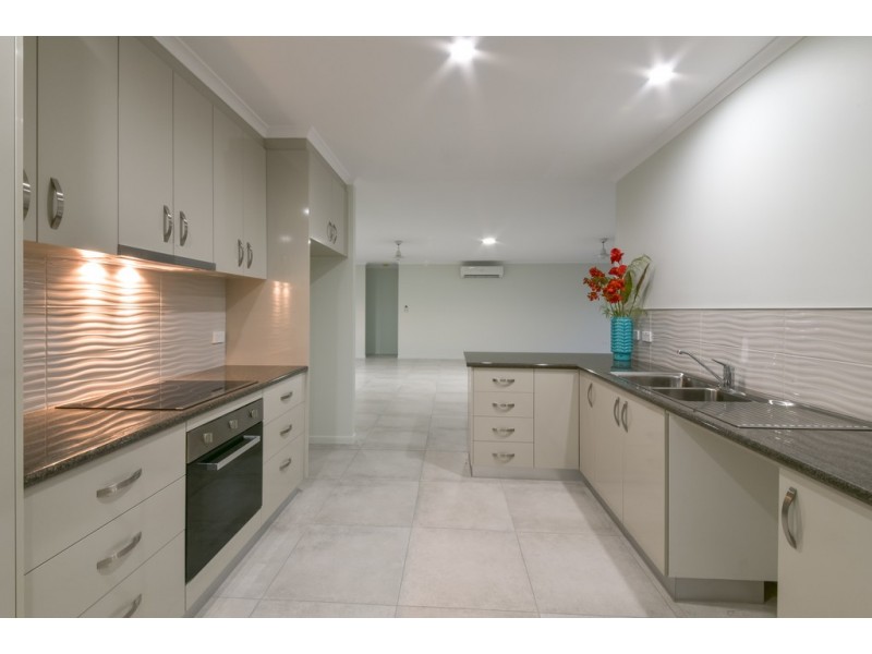 1 Grass Tree Street, Proserpine QLD 4800