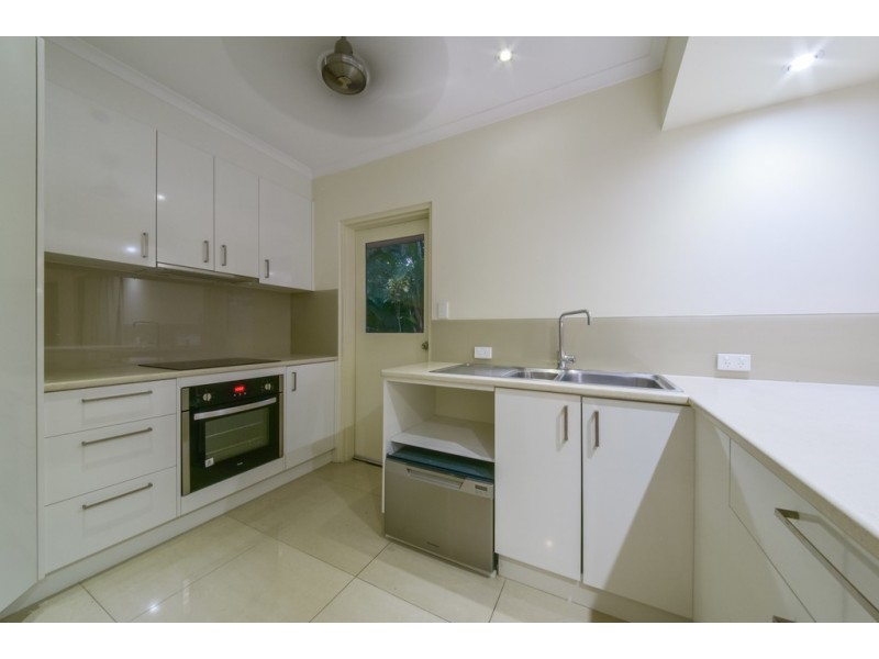 2/16 Broadwater Avenue, Airlie Beach QLD 4802