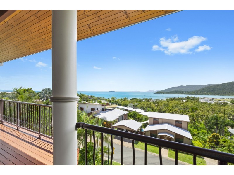 14 Nara Avenue, Airlie Beach QLD 4802
