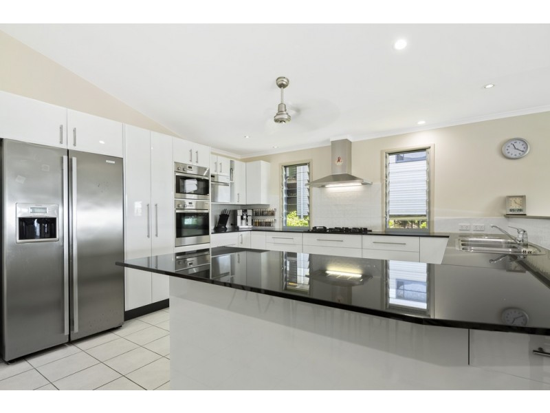 14 Nara Avenue, Airlie Beach QLD 4802