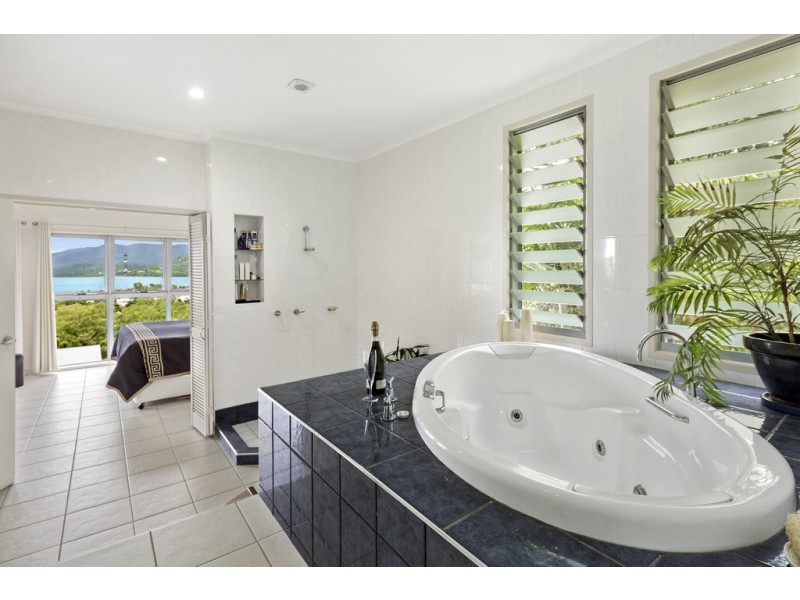 14 Nara Avenue, Airlie Beach QLD 4802