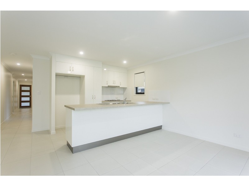 51 macarthur Drive, Cannonvale QLD 4802