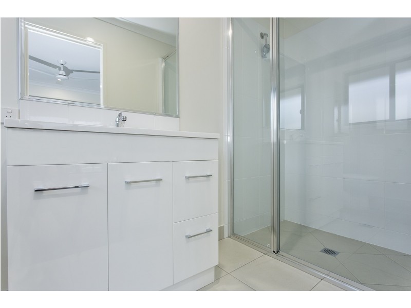 51 macarthur Drive, Cannonvale QLD 4802