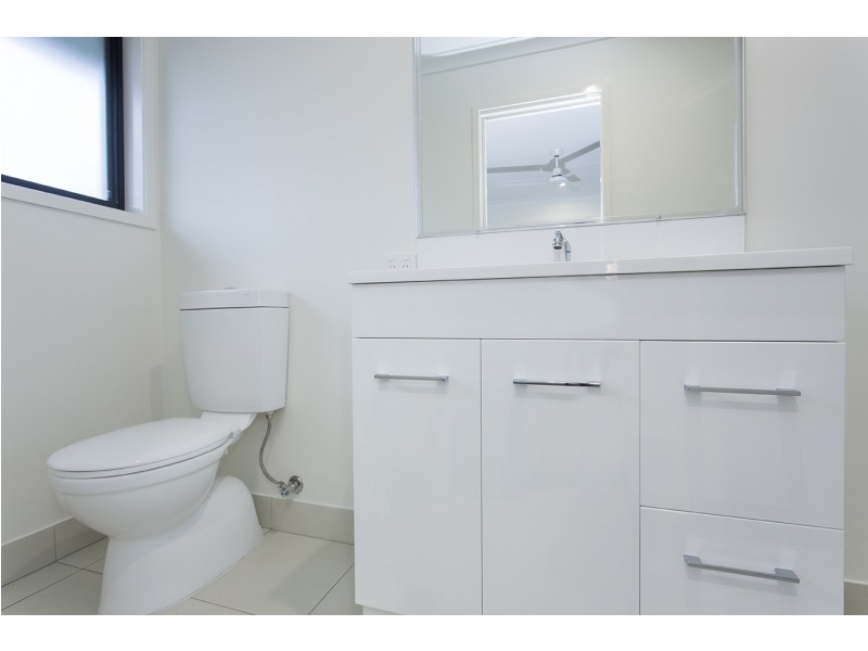 51 macarthur Drive, Cannonvale QLD 4802