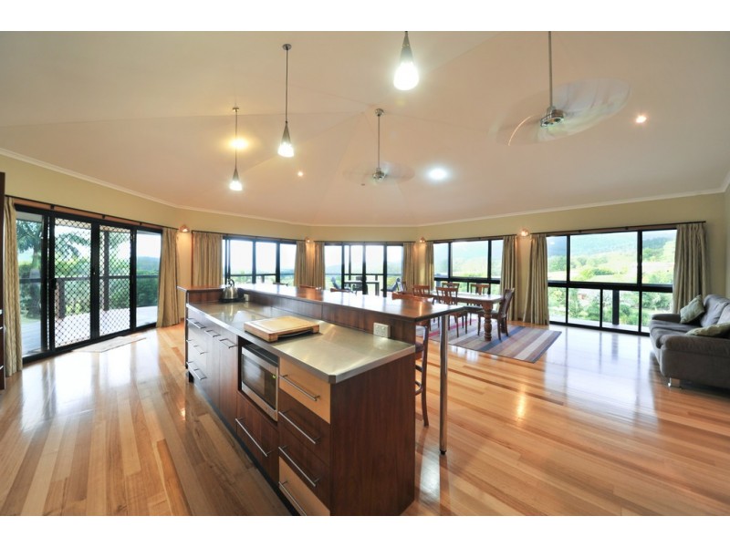 9 Pepperberry Lane, Cannon Valley QLD 4800