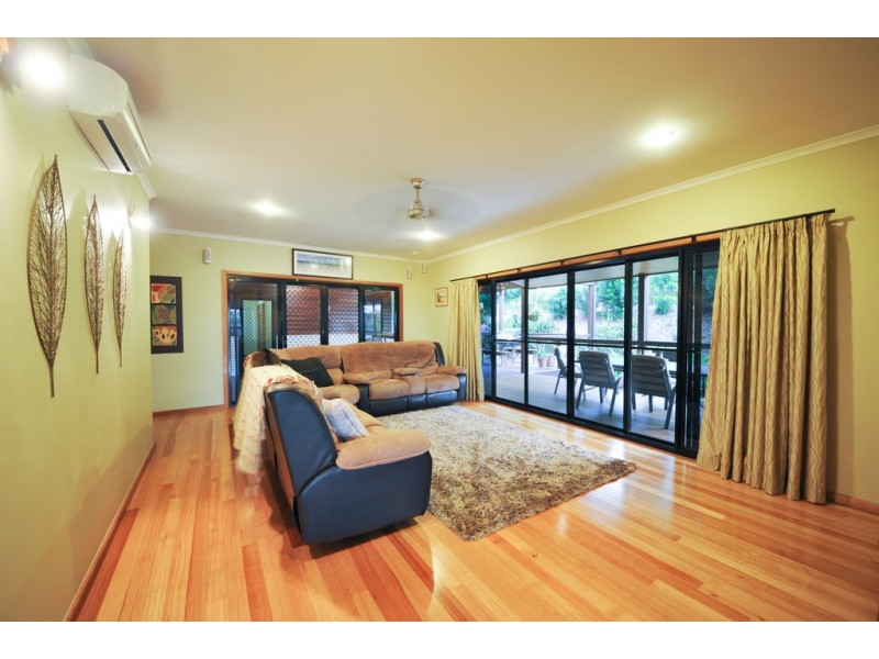 9 Pepperberry Lane, Cannon Valley QLD 4800