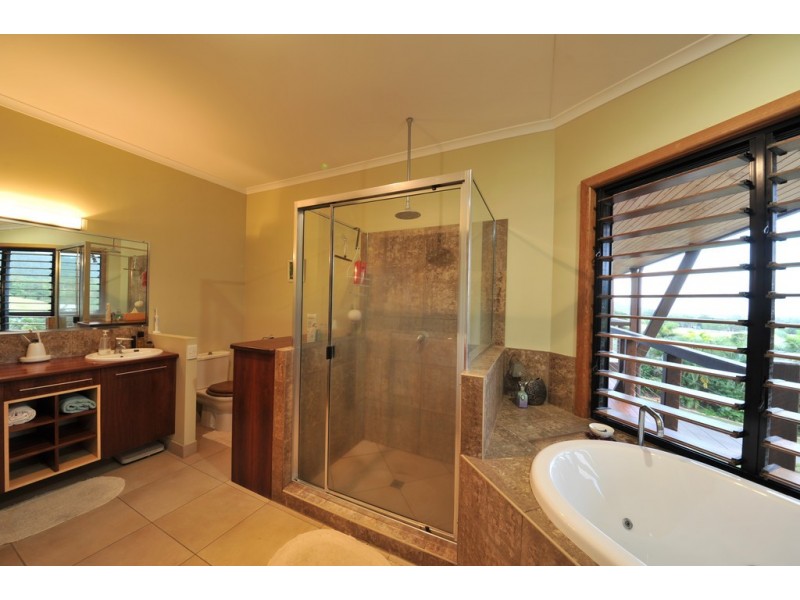 9 Pepperberry Lane, Cannon Valley QLD 4800