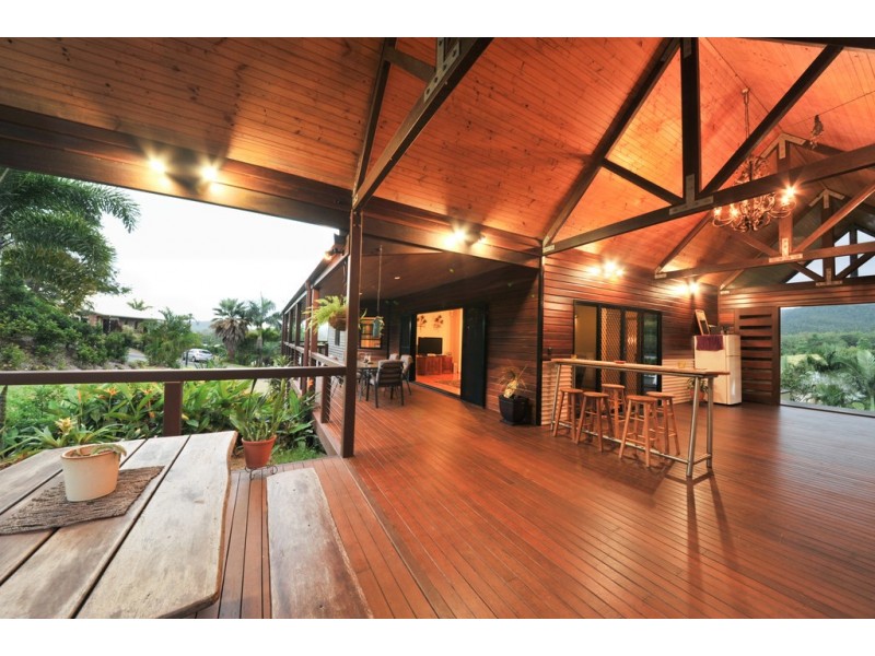 9 Pepperberry Lane, Cannon Valley QLD 4800