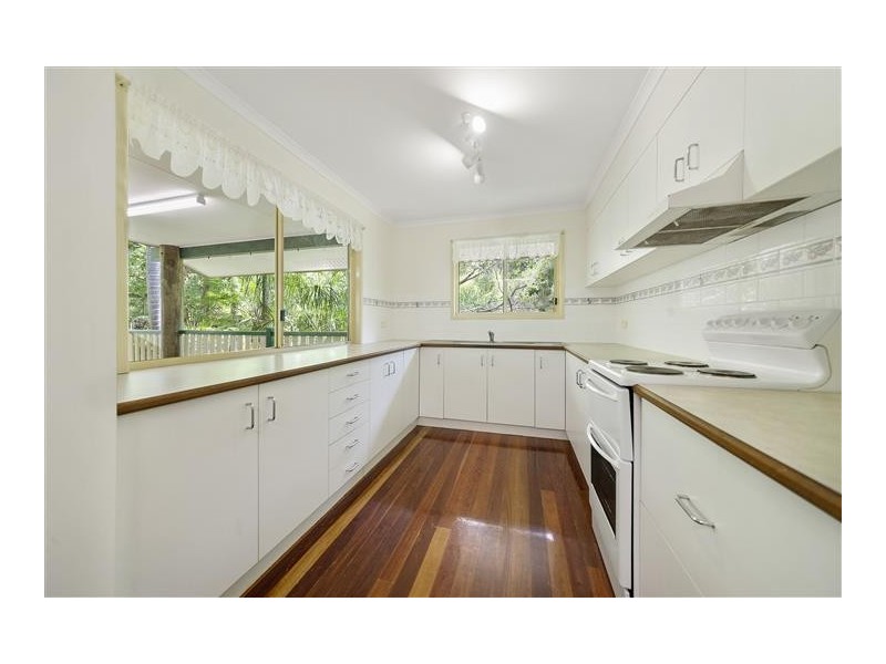 32 Grace Avenue, Cannonvale QLD 4802