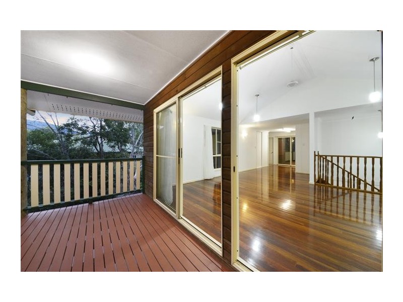 32 Grace Avenue, Cannonvale QLD 4802